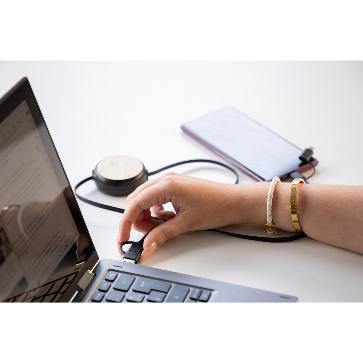 Onboarding Set „Connect 2“ als Werbeartikel mit Logo
