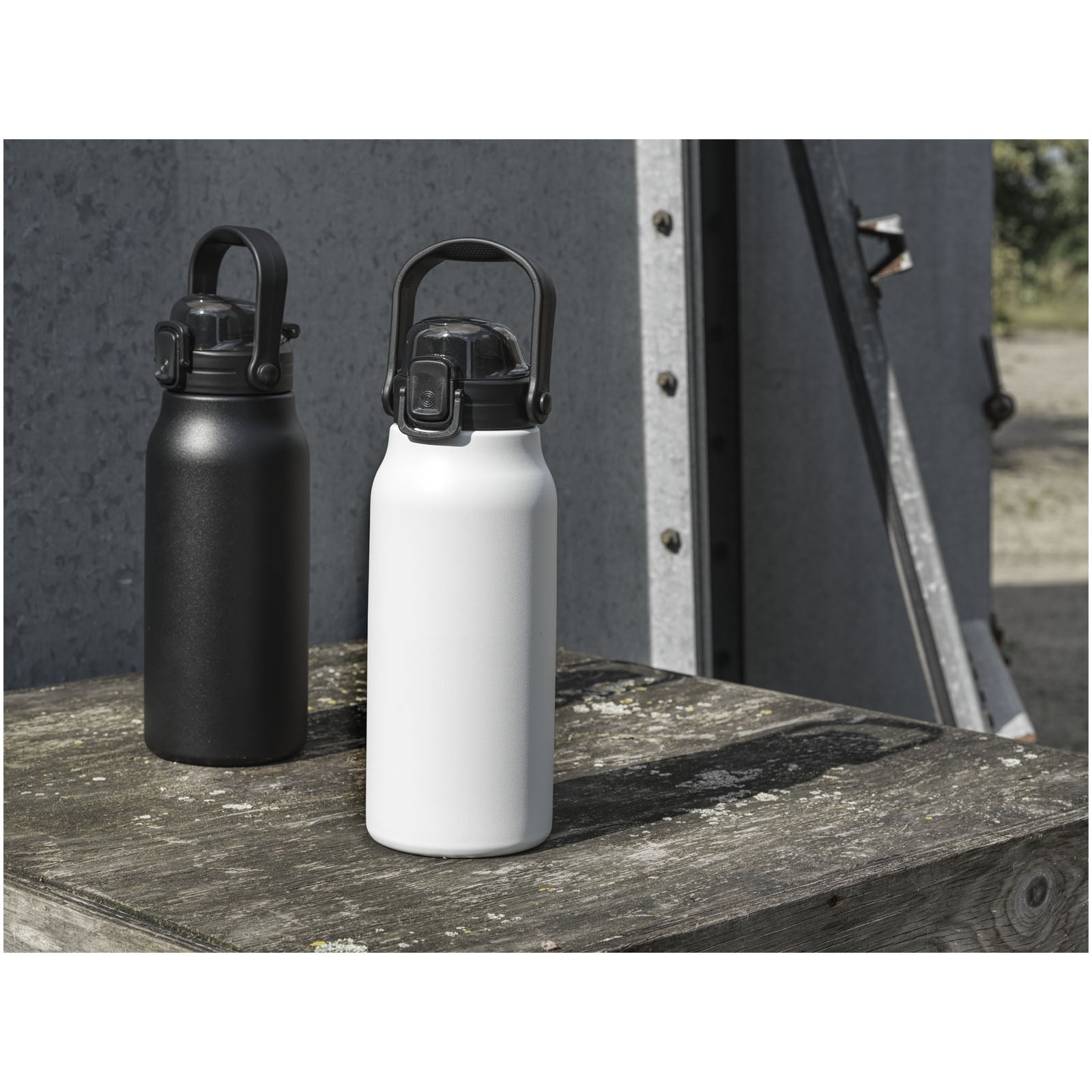 Giganto 1600 ml RCS-zertifizierte Kupfer-Vakuum Isolierflasche aus recyceltem Edelstahl