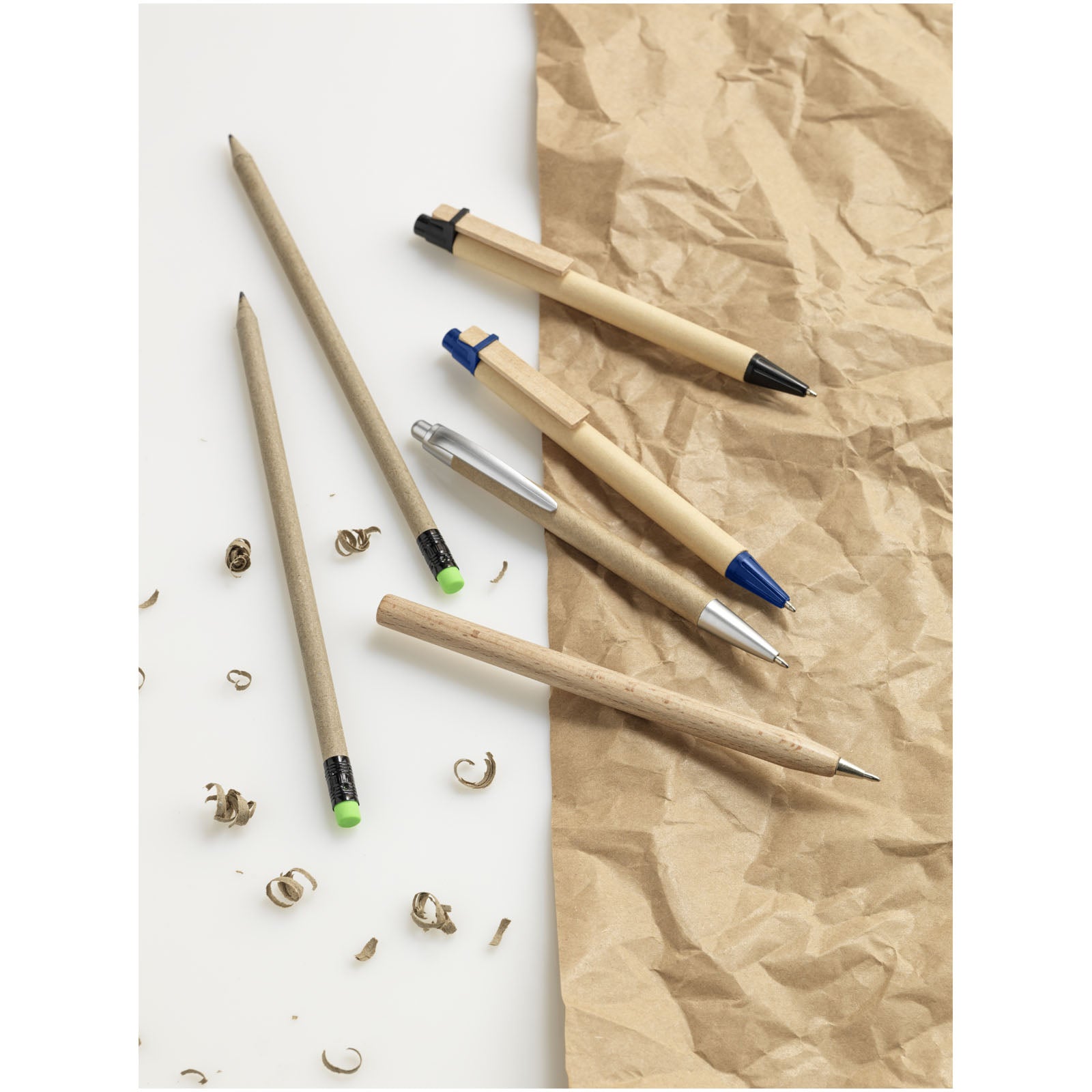 Tiflet Kugelschreiber aus recyceltem Papier (schwarze Mine)