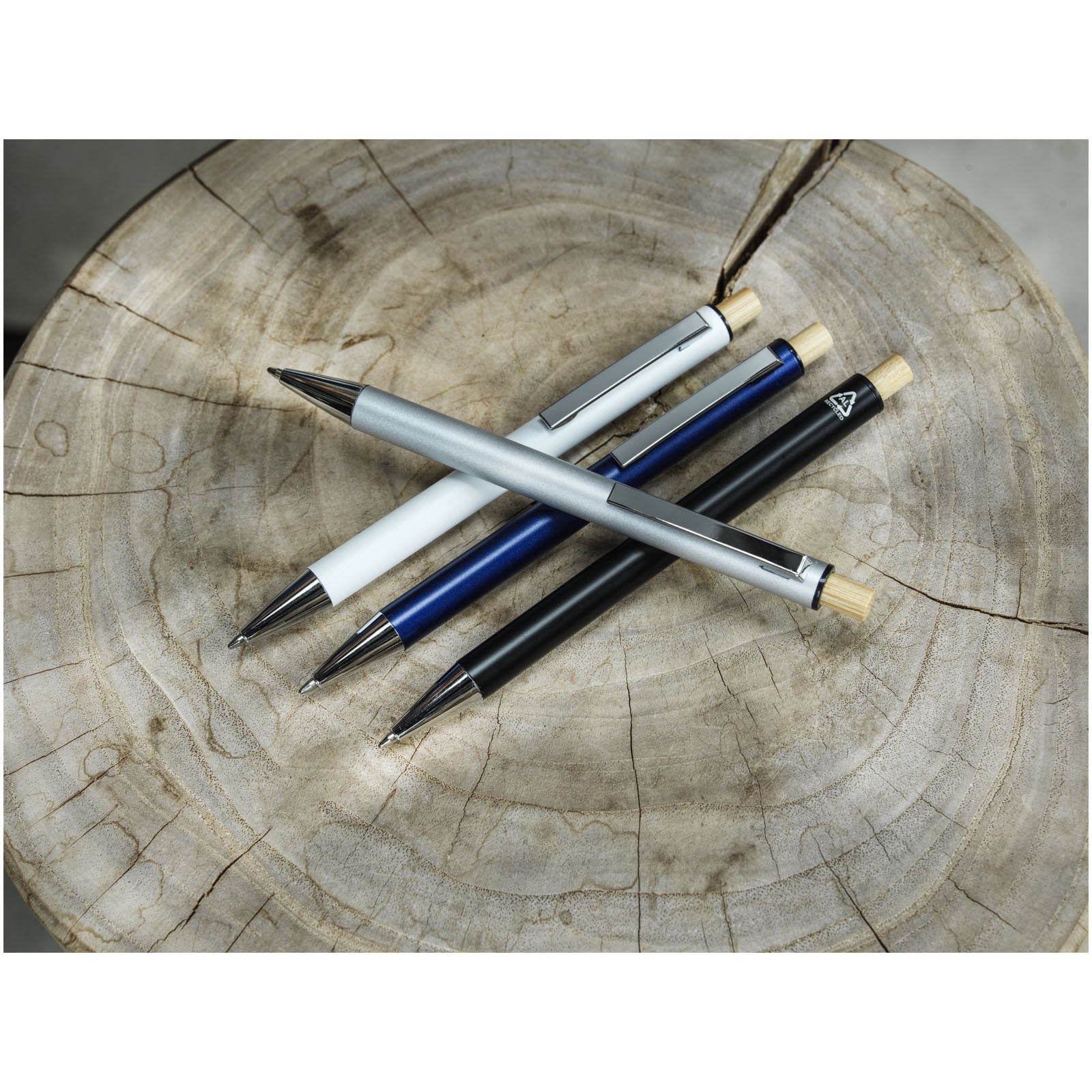 Cyrus Kugelschreiber aus recyceltem Aluminium (blaue Mine)