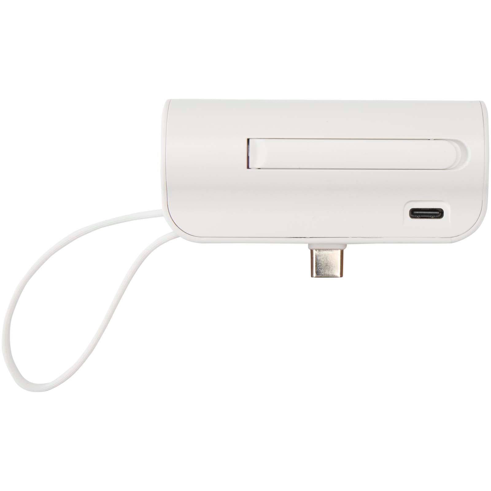 Alnair 10 W 5000 mAh Typ C Powerbank aus recyceltem Kunststoff mit integriertem Klappständer und 2 in 1 Kabel