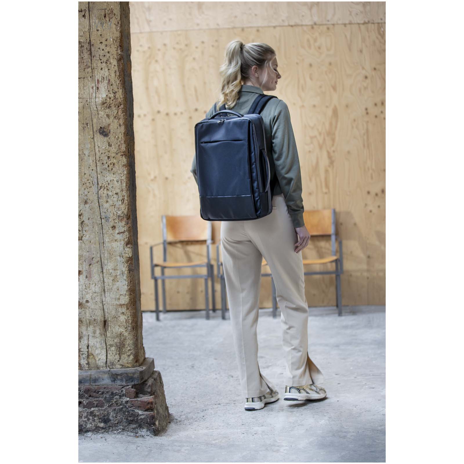 Expedition Pro 35L, 17" GRS recycelter erweiterbarer Laptop-Rucksack