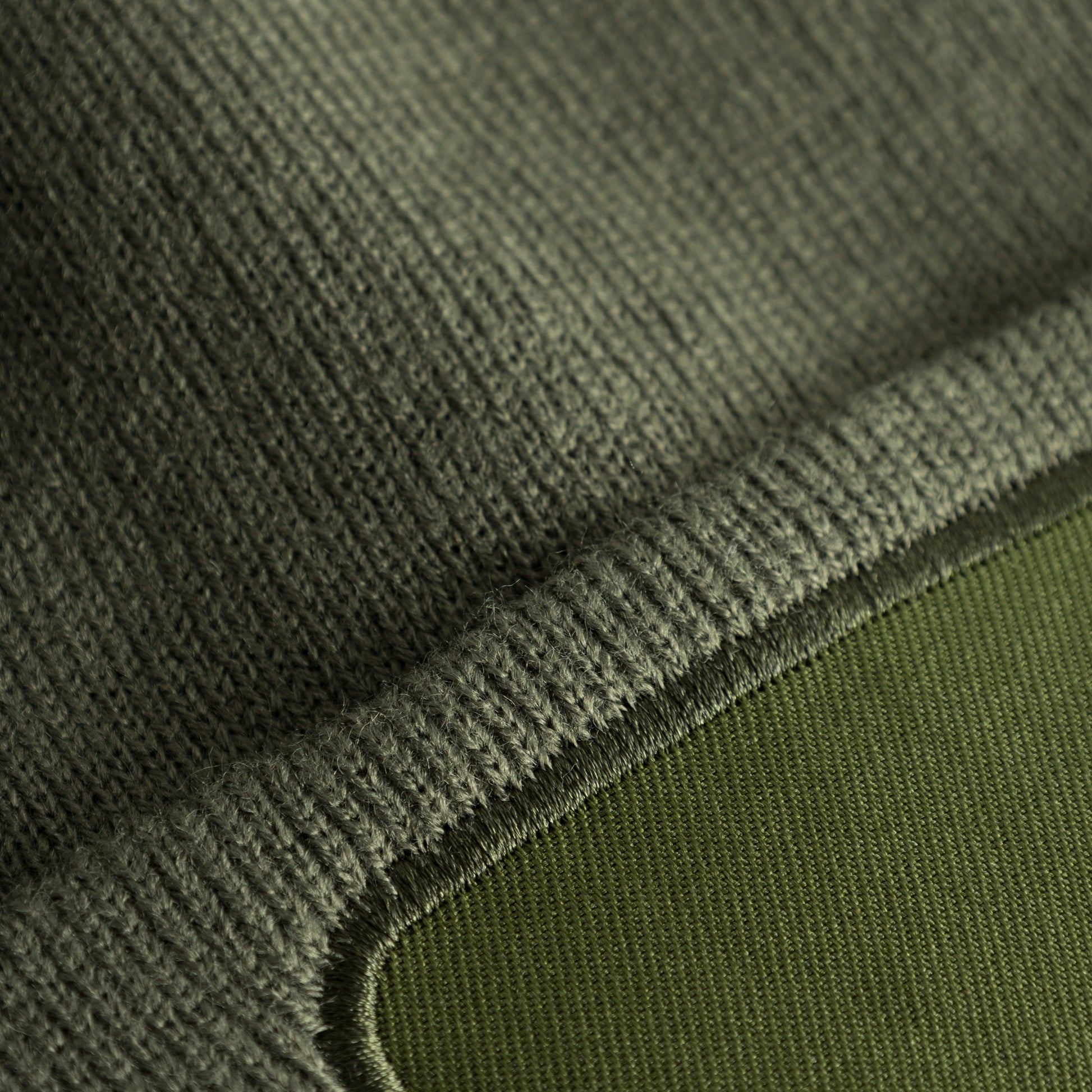 Strickmütze mit Label