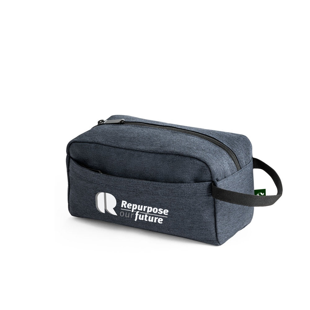 REPURPOSE BAG. Kulturtasche aus Polyester aus recyceltem 600D