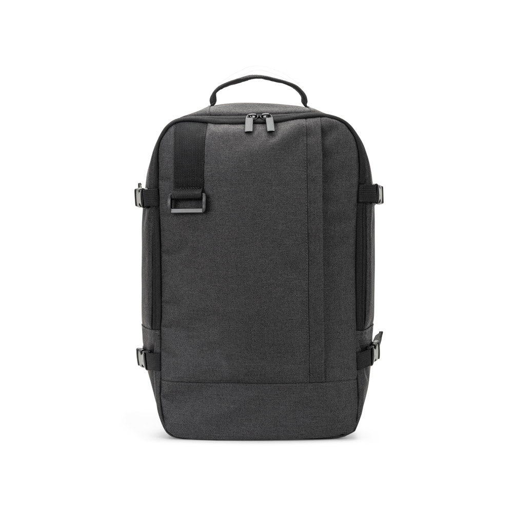 CIES. Rucksack, entwickelt um die von den Fluggesellschaften geforderten Massvorgaben zu erfüllen, aus hochdichtem, recyceltem 600D-Polyester – zusätzliche Ansicht