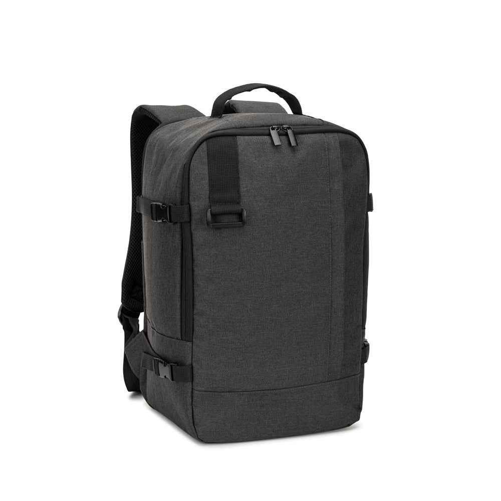 CIES. Rucksack, entwickelt um die von den Fluggesellschaften geforderten Massvorgaben zu erfüllen, aus hochdichtem, recyceltem 600D-Polyester – zusätzliche Ansicht