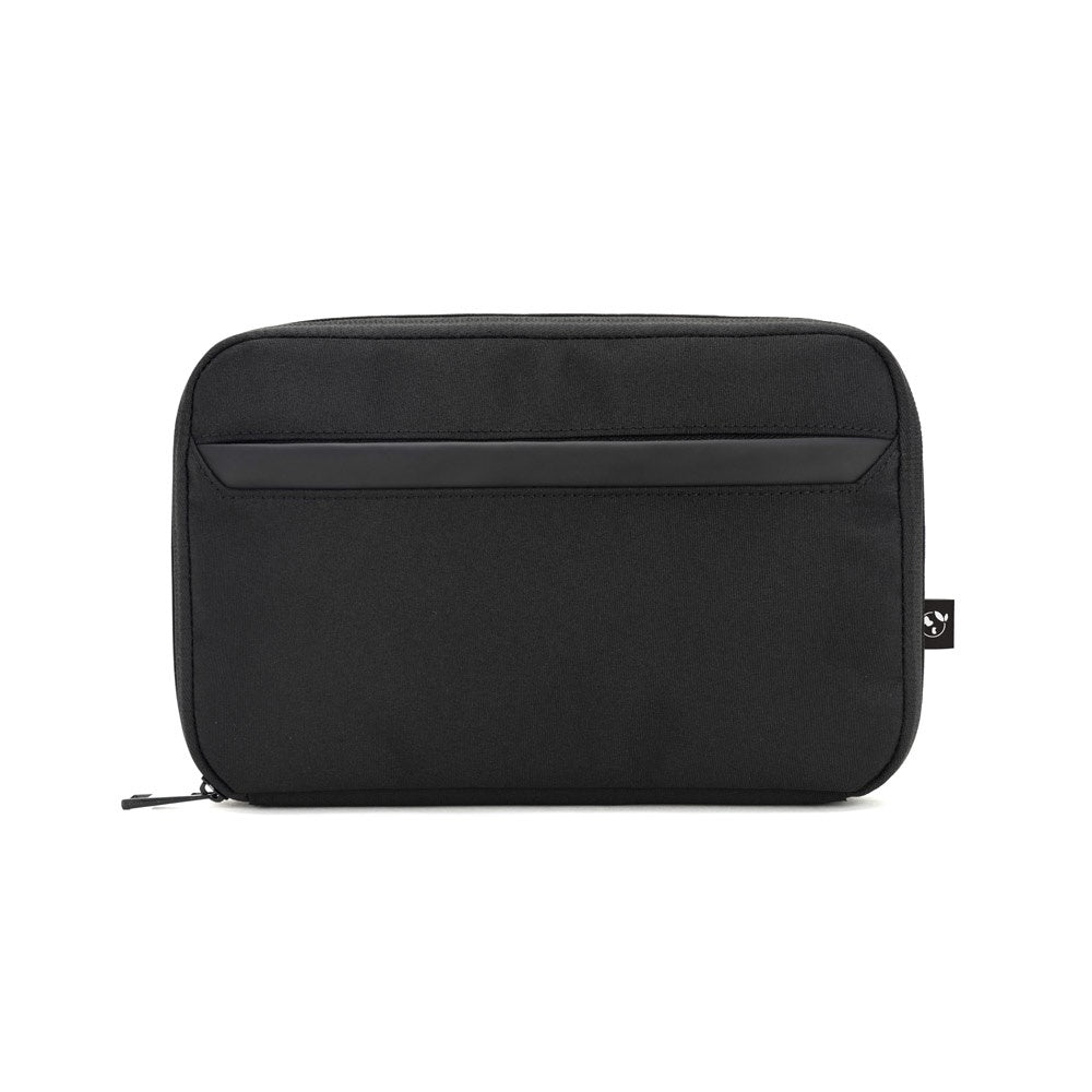 YANGON. Tasche, die geräumig ist und Organisation für technisches Zubehör bietet, aus Twill mit wasserabweisender Beschichtung und recyceltem 600D-Polyester – zusätzliche Ansicht