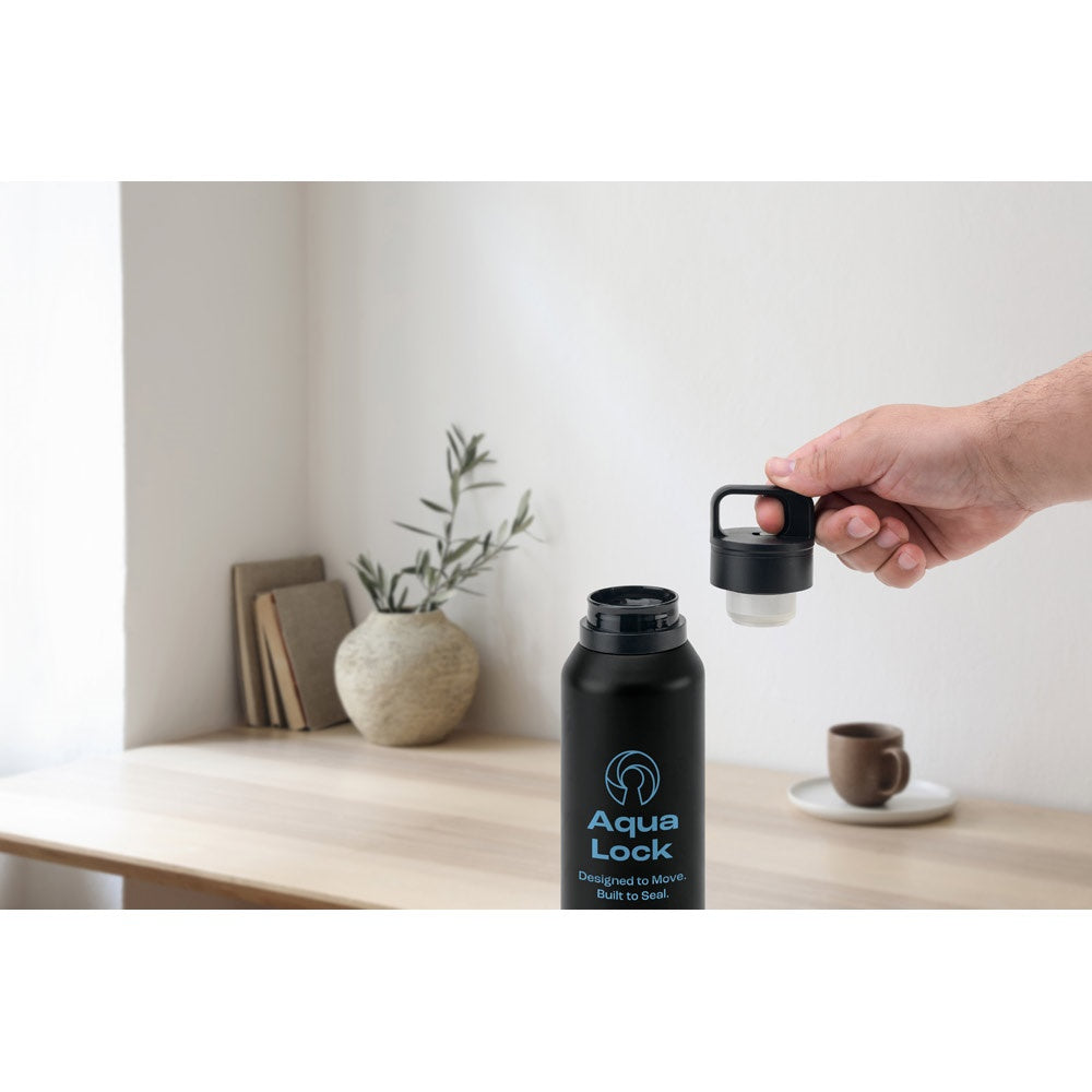 NICKLAUS. Edelstahlflasche (91% recycelt) mit vakuumisolierter Doppelwand 590 mL – zusätzliche Ansicht