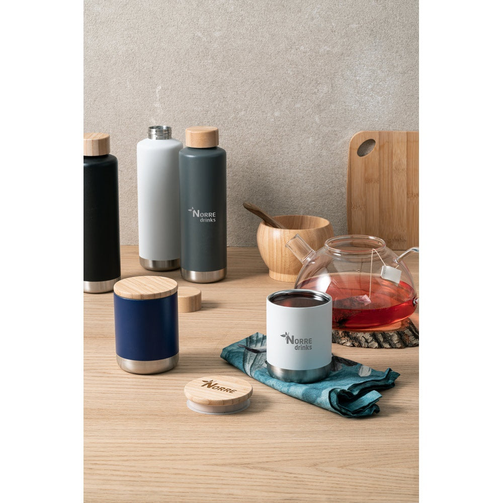 NORRE BOTTLE. Isolierflasche aus Edelstahl (36% recycelt) (640 mL) – zusätzliche Ansicht