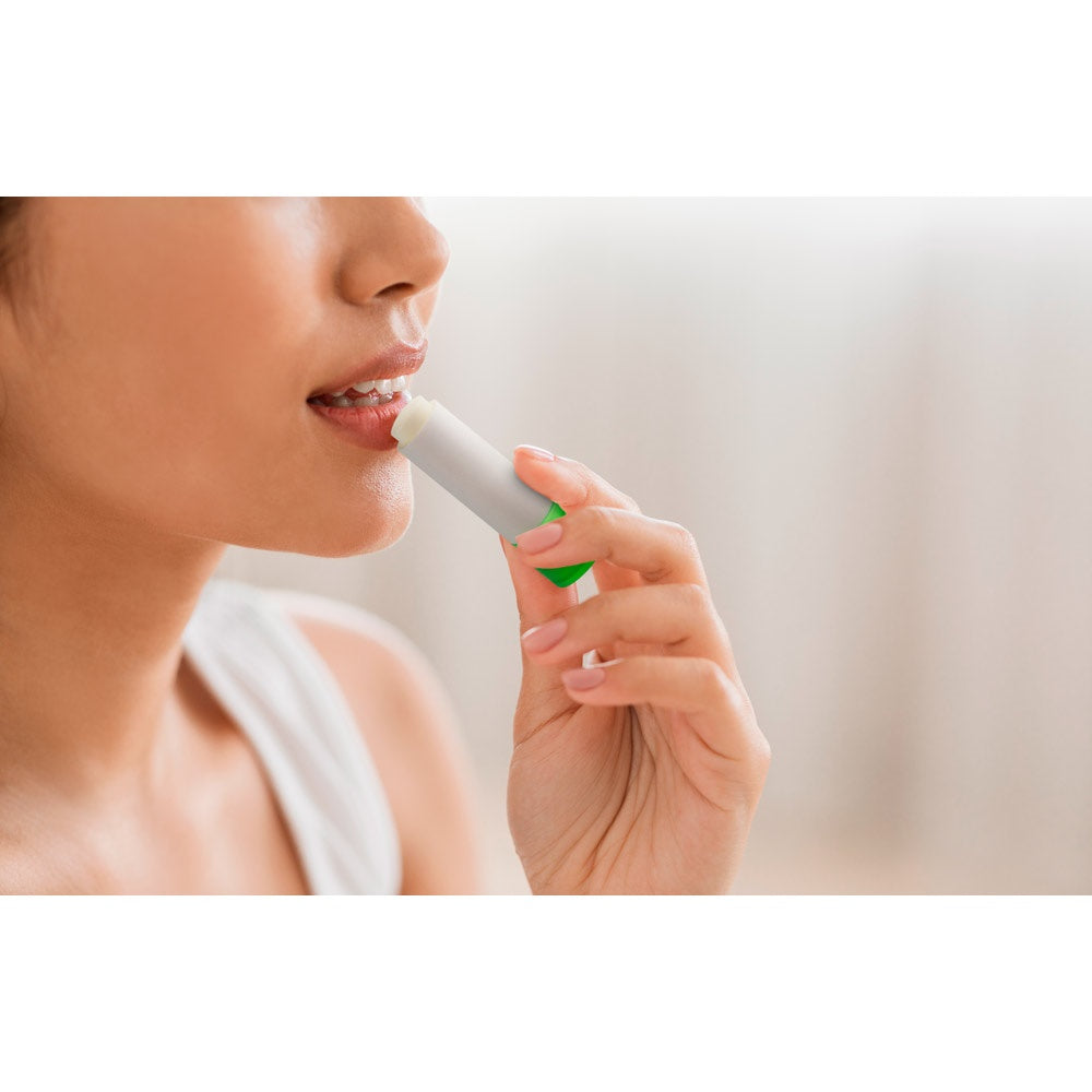 JOLIE VEGAN. Veganer Lippenbalsam aus recyceltem ABS (100% rABS) und PP, mit Vanille-Aroma – zusätzliche Ansicht