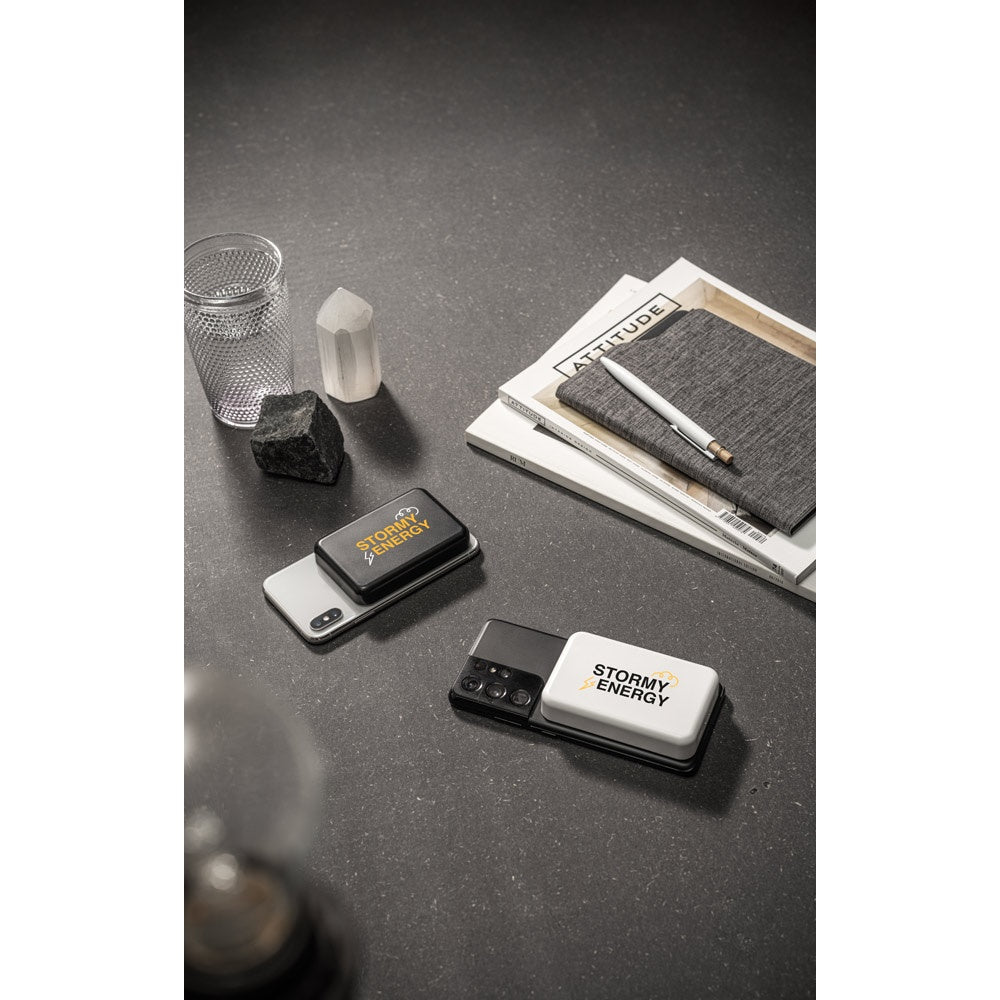 AMPERE 10. Magnetische Powerbank mit 10'000 mAh und superschnellem kabellosem Ladegerät (15 W) aus Recyceltes ABS (100% rABS) – zusätzliche Ansicht