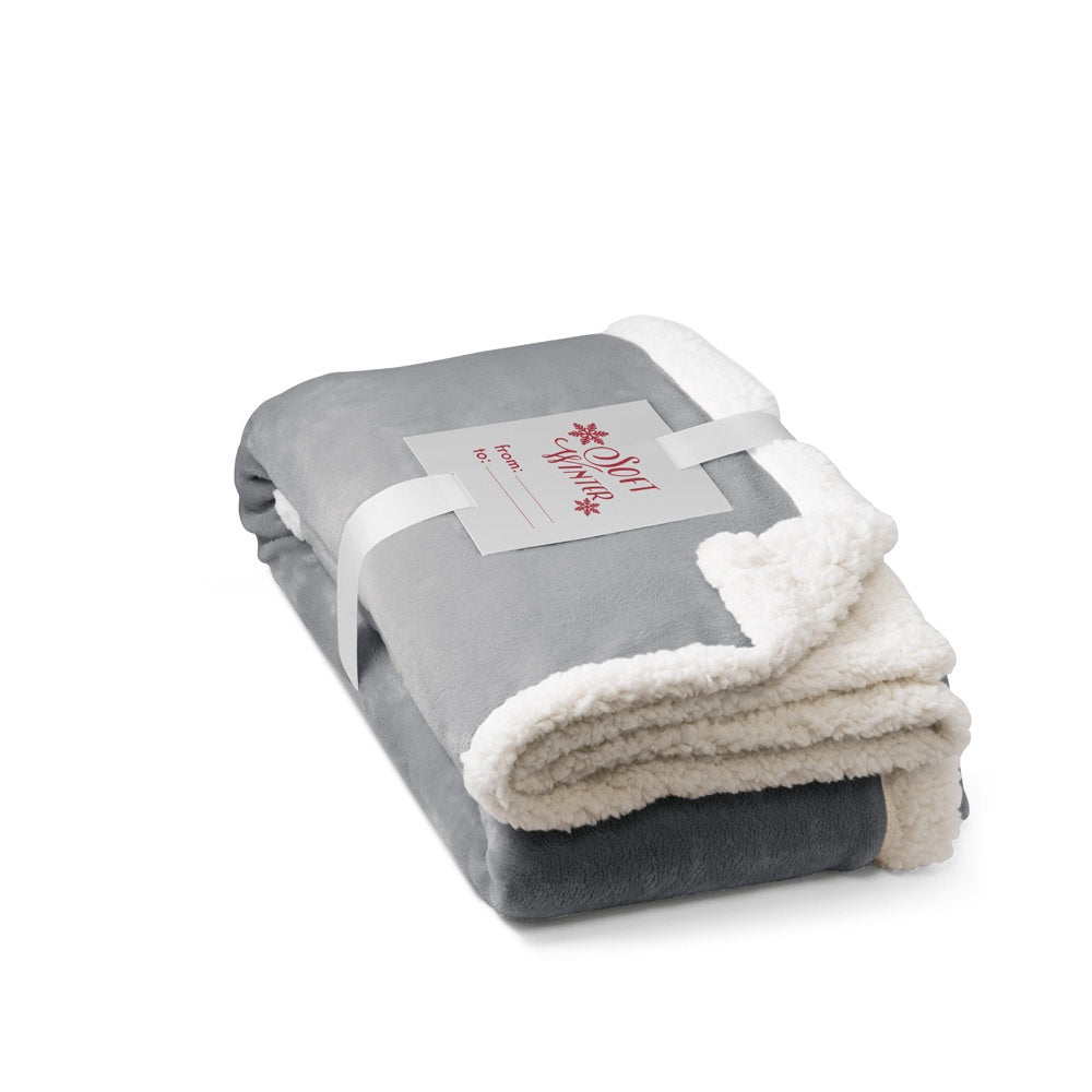 HEIDEN. Wendbare Fleecedecke (190 g/m²) mit Satinband und personalisierter Karte