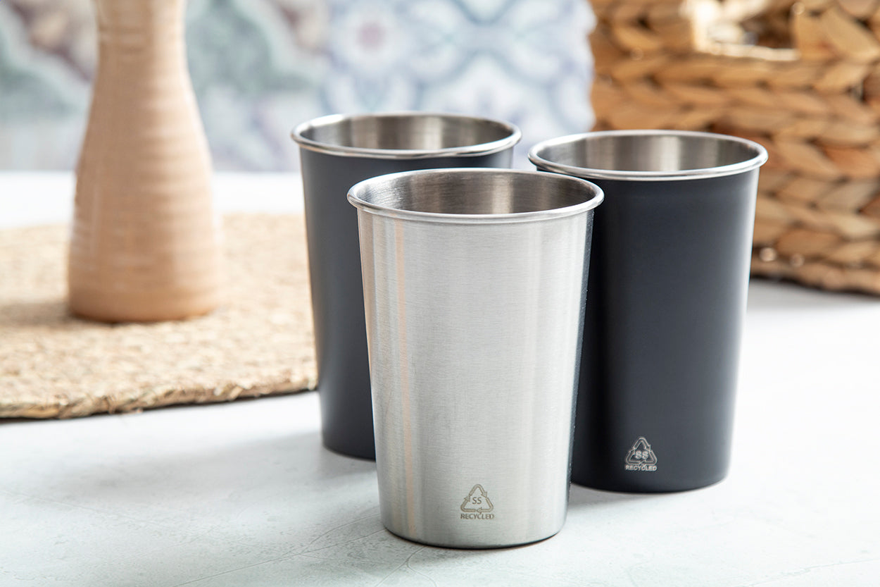 Redisha Mono Becher aus recyceltem Edelstahl