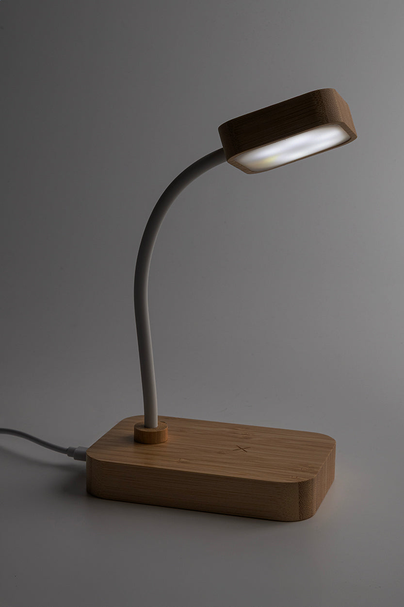 VoltGlow Multifunktionale Schreibtischlampe