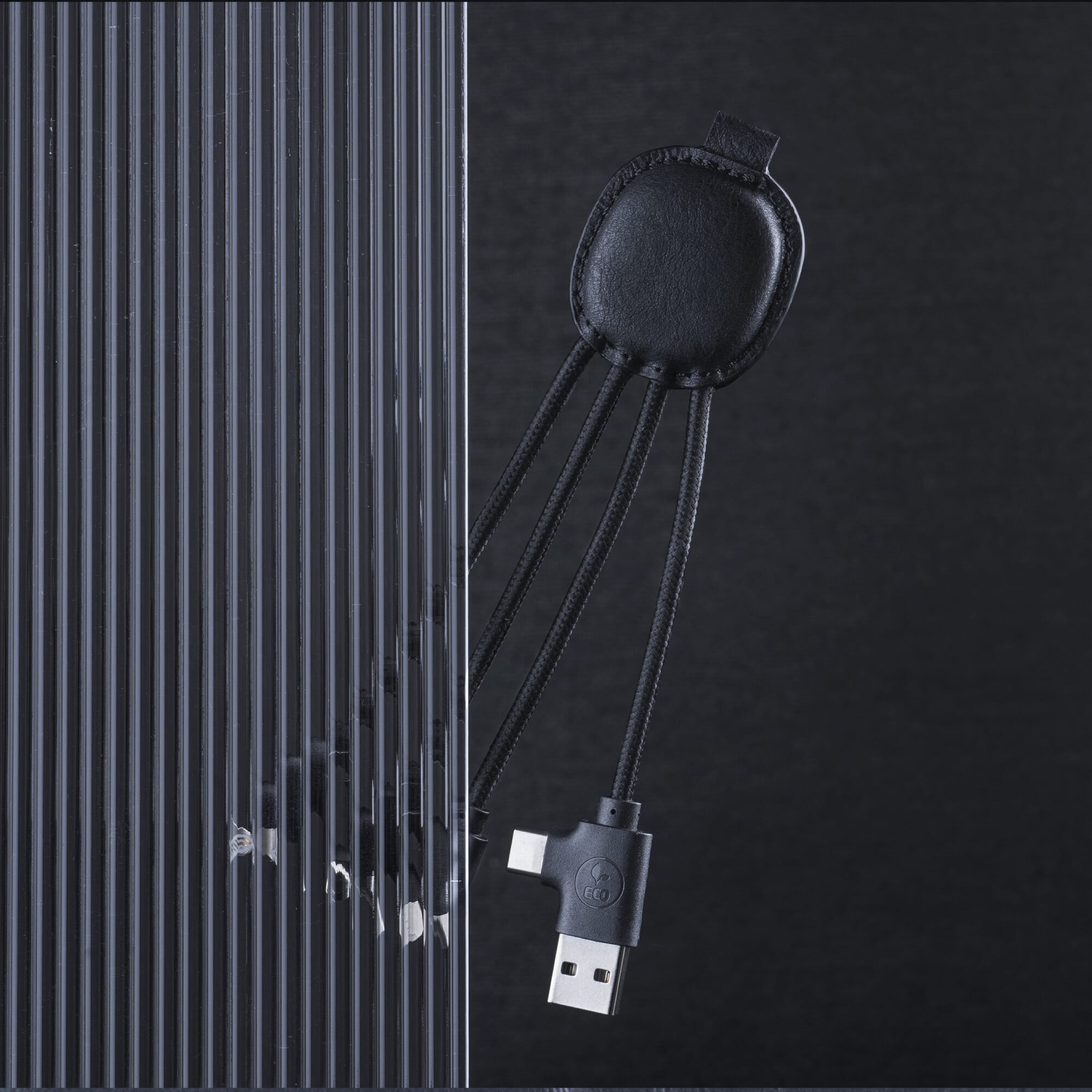 4000 | Xoopar Iné Smart Charging cable with NFC