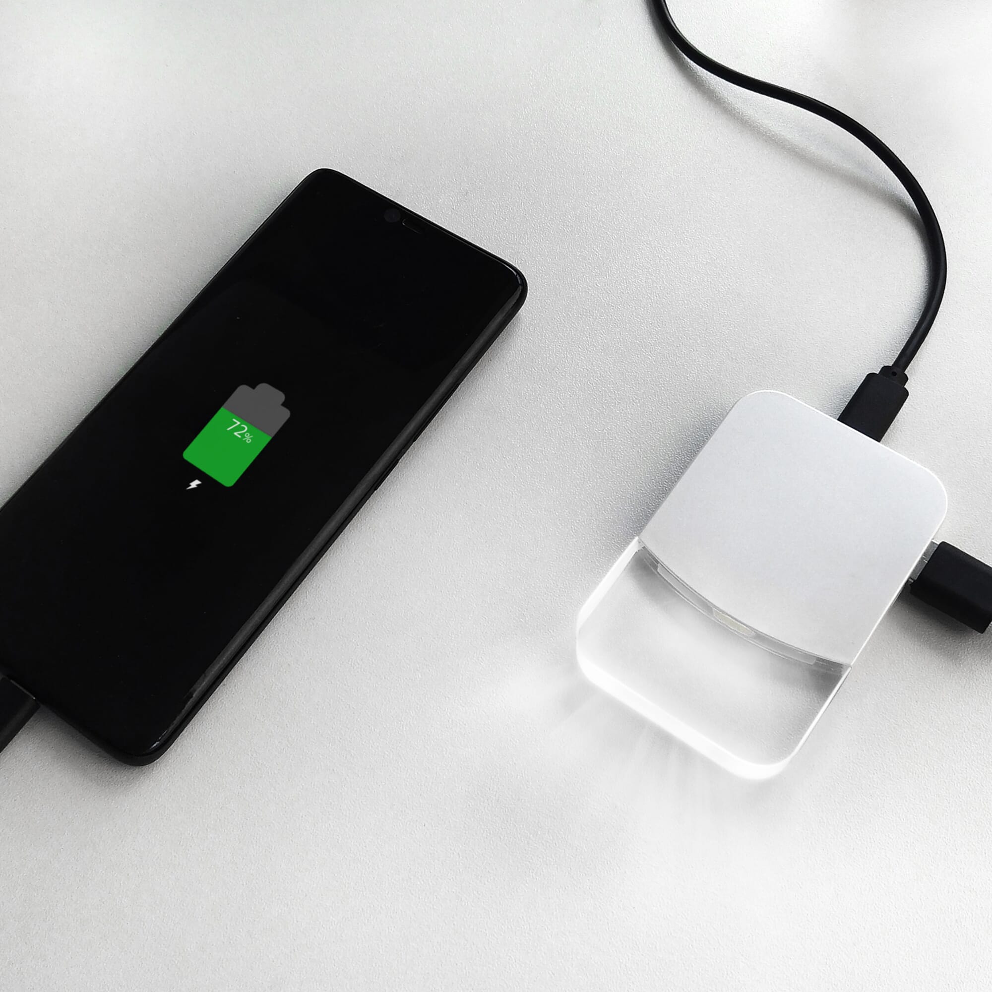 2598 | Xoopar iLo Mini Hub– 4 in 1 Adapter – USB 2.0 Data Transfer - Splitter