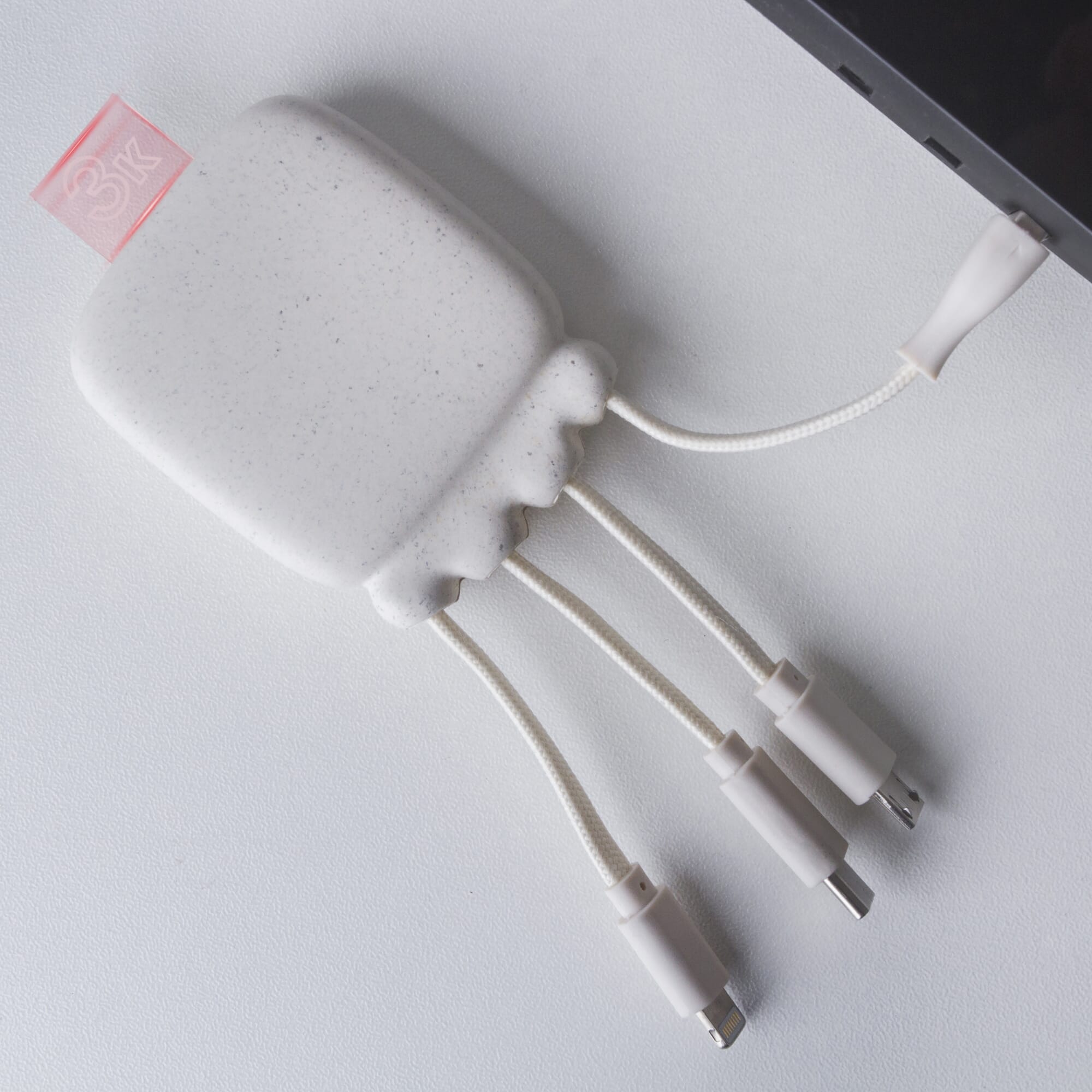 3192 | Xoopar Octopus Gamma 2 Powerbank with Bio Charging cable 3000mAh