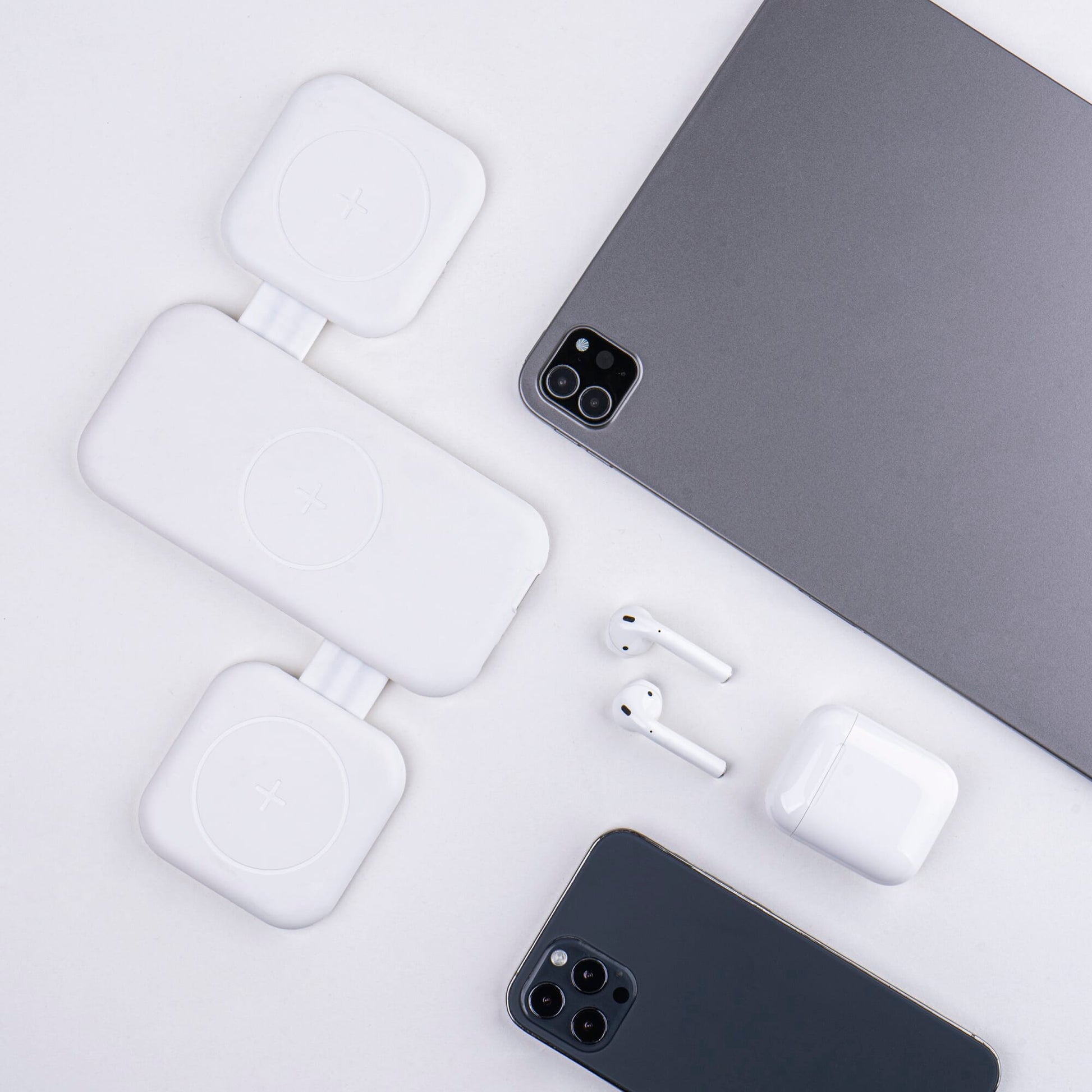 3188 | Xoopar Trafold 3 Wireless charger 15W