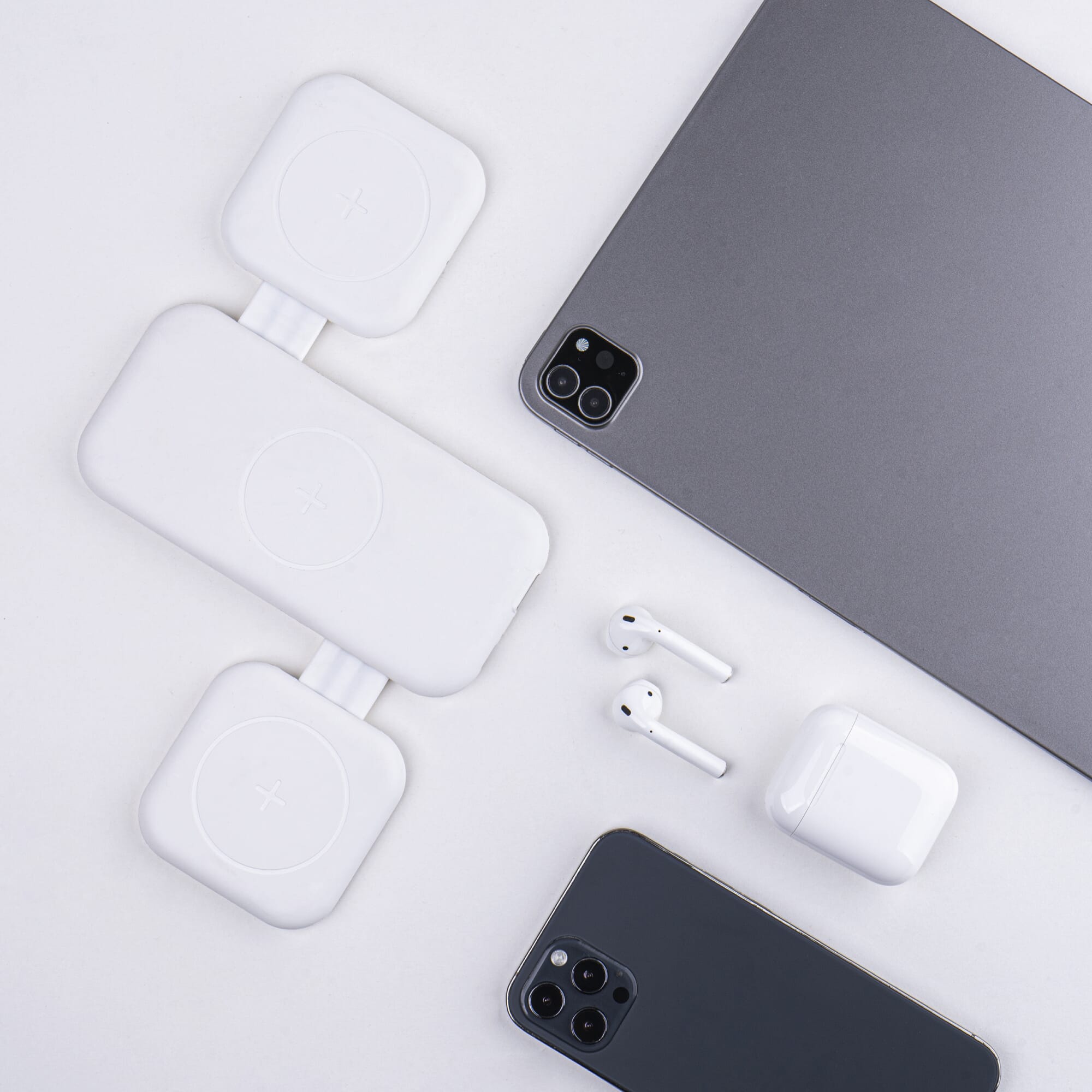 3188 | Xoopar Trafold 3 Wireless charger 15W