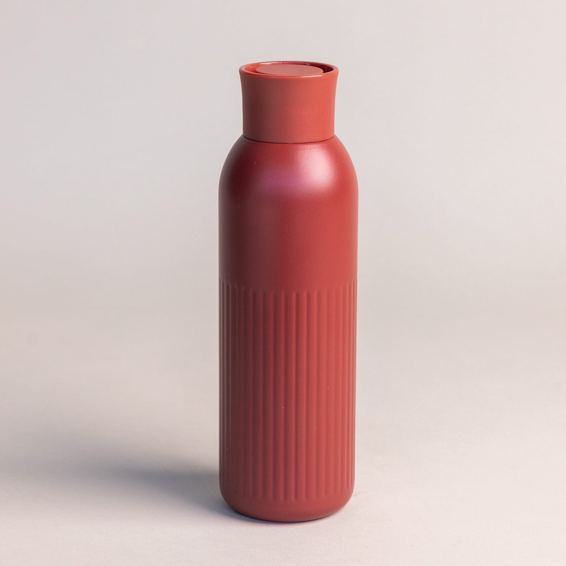 Sagaform Tekla Push Stahlisolierflasche mit Druckverschluss (recycelt) 500 ml