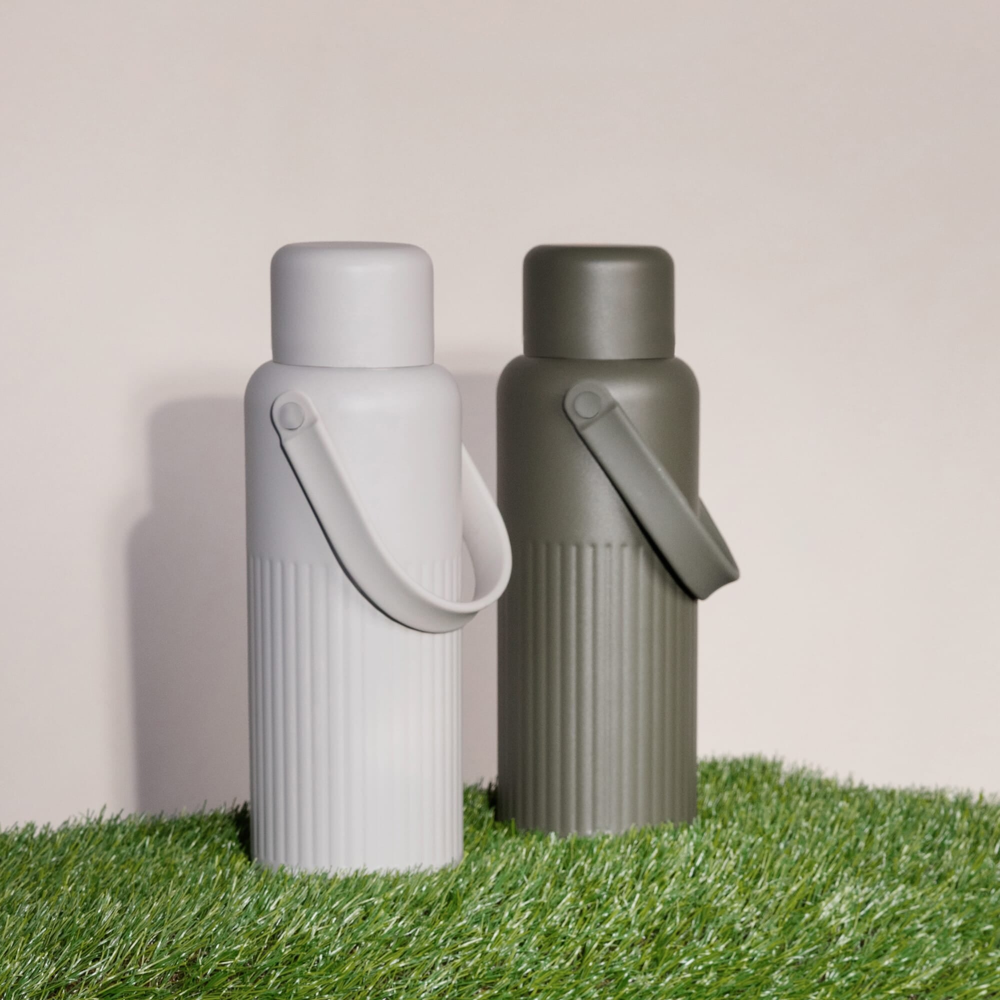 Sagaform Theo Thermosflasche (recycelt) 1 L