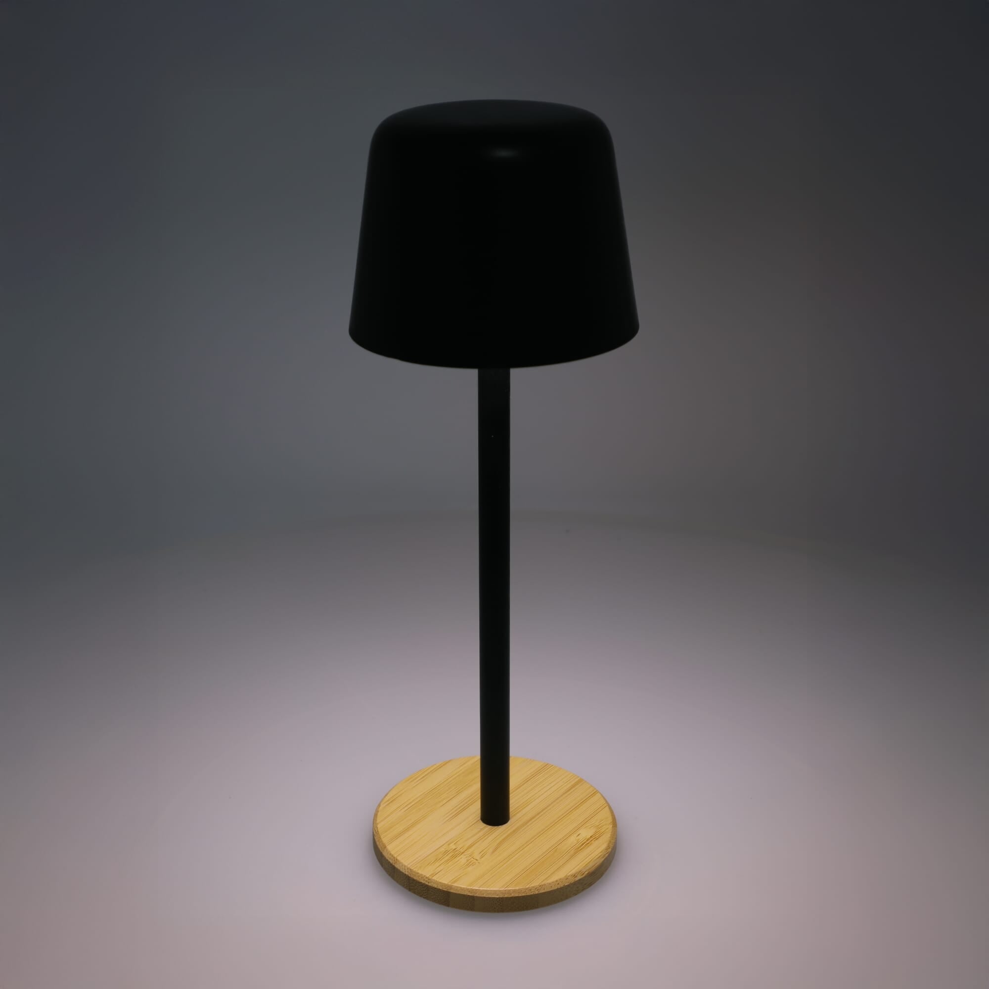 Solis Dimmbare Tischlampe mit Bambusfuß