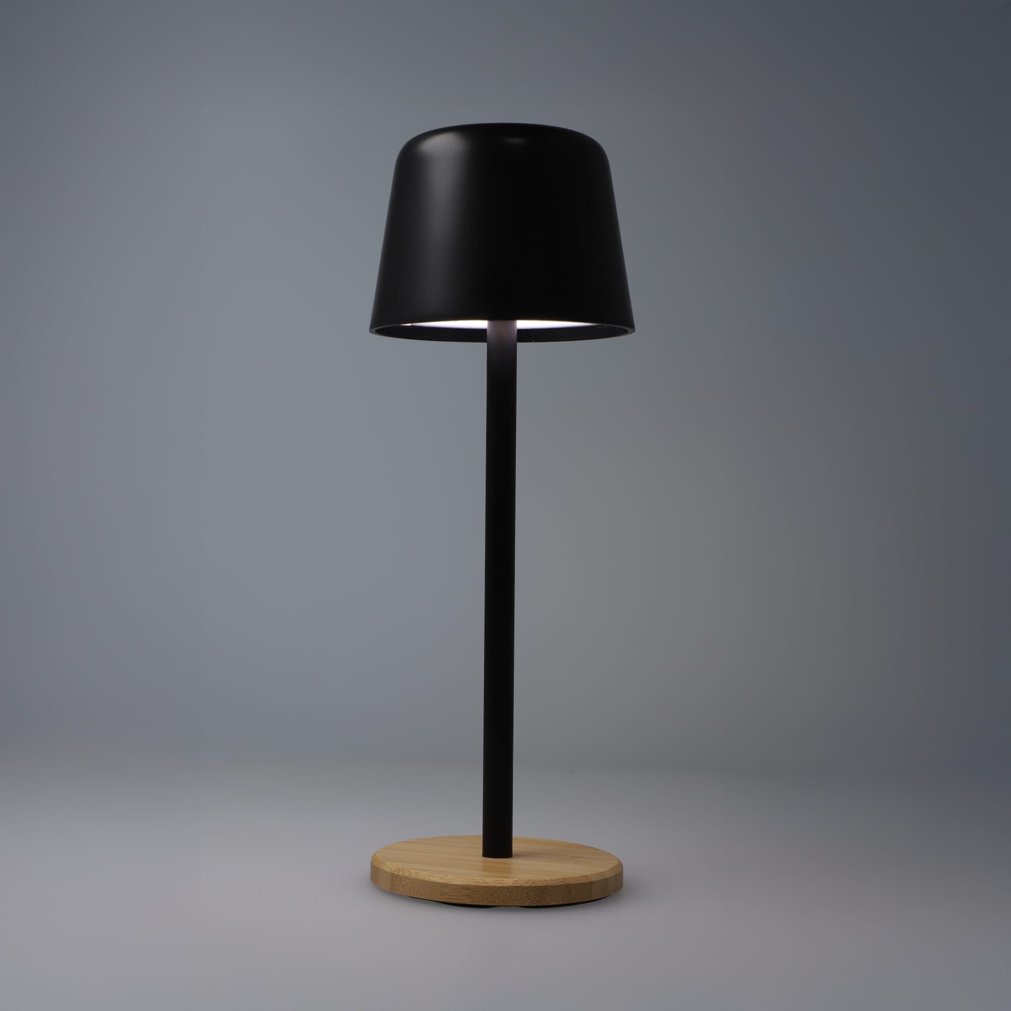 Solis Dimmbare Tischlampe mit Bambusfuß