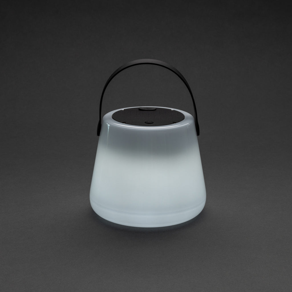 SolarGlow Außenleuchte aus RCS rec. Kunststoff mit USB-Lampe – Ansicht 2