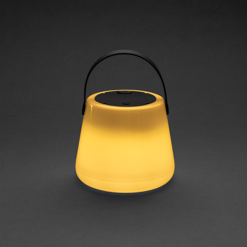 SolarGlow Außenleuchte aus RCS rec. Kunststoff mit USB-Lampe – Ansicht 3