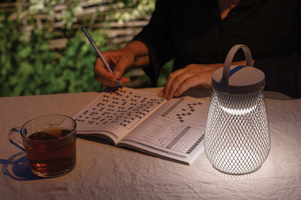 Aurora USB-Tischlampe aus RCS recyceltem ABS – Ansicht 8