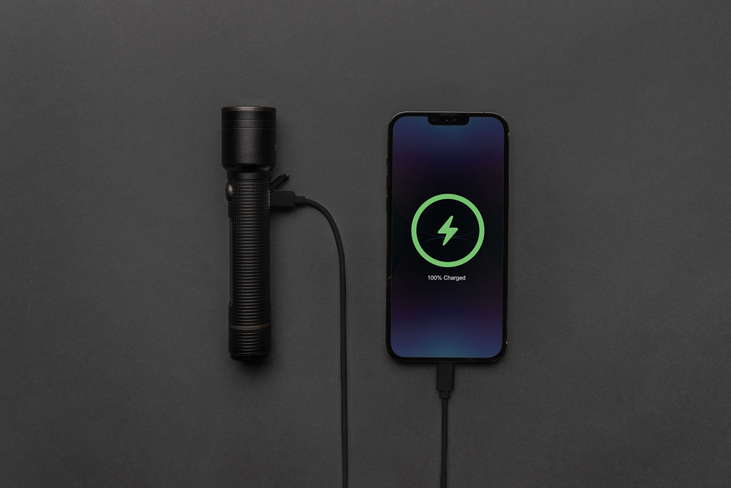 GearX Große Gear X Taschenlampe aus RCS recycelt. Alu mit USB-Akku – Ansicht 4