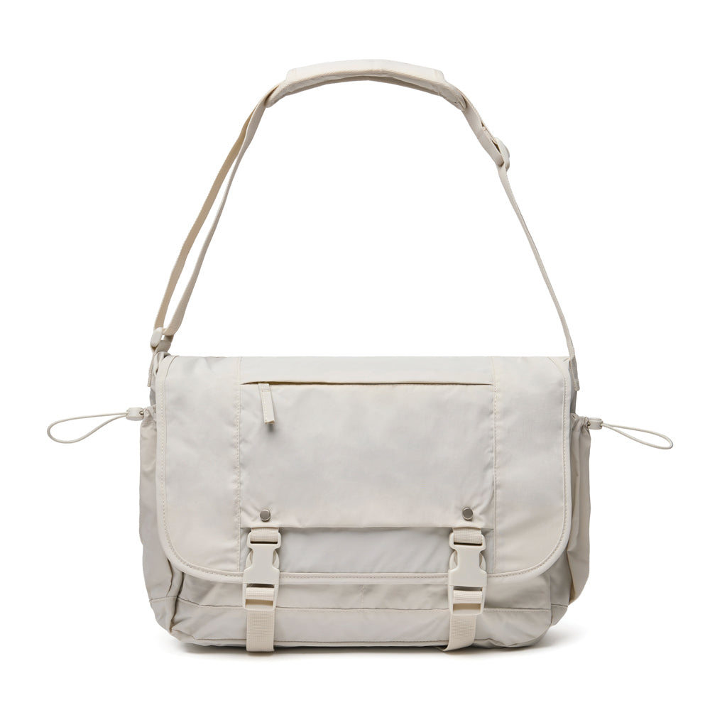 KENTO URBAN 15,6' Messenger aus RCS recyceltem Nylon – Ansicht 1