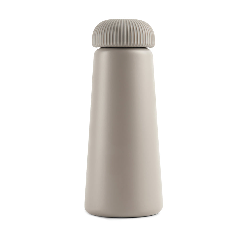 VINGA Erie 450ml Vakuumflasche aus RCS recyceltem Stahl – Ansicht 2