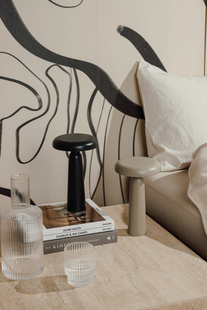 VINGA Avery RCS Tischlampe als Werbeartikel mit Logo