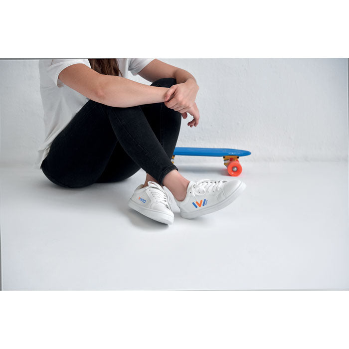 BLANCOS Sneakers aus PU Gr. 40