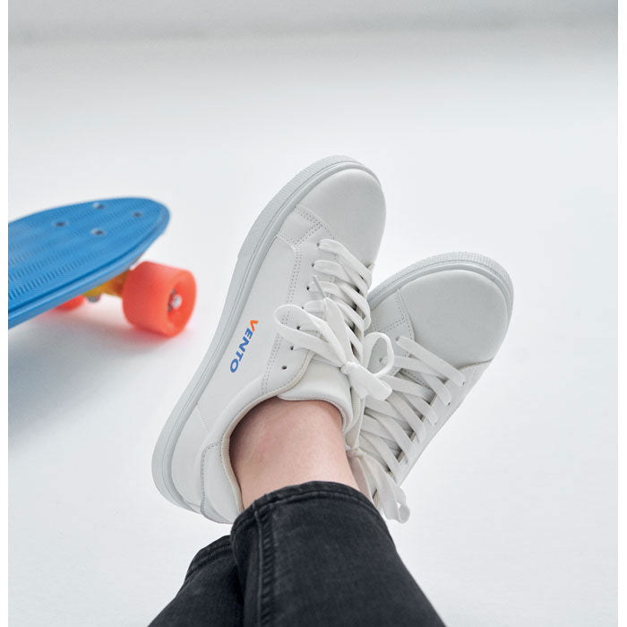 BLANCOS Sneakers aus PU 47