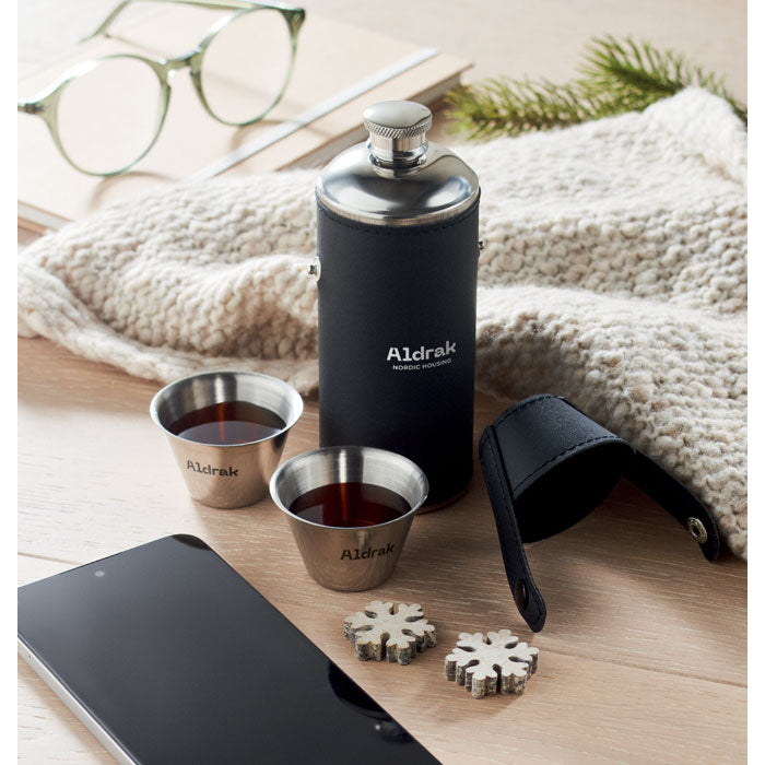 COCOON Flasche mit Schnapsbechern