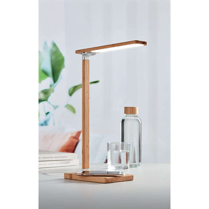 NEAT LIGHT Tischleuchte und Ladegerät 15W