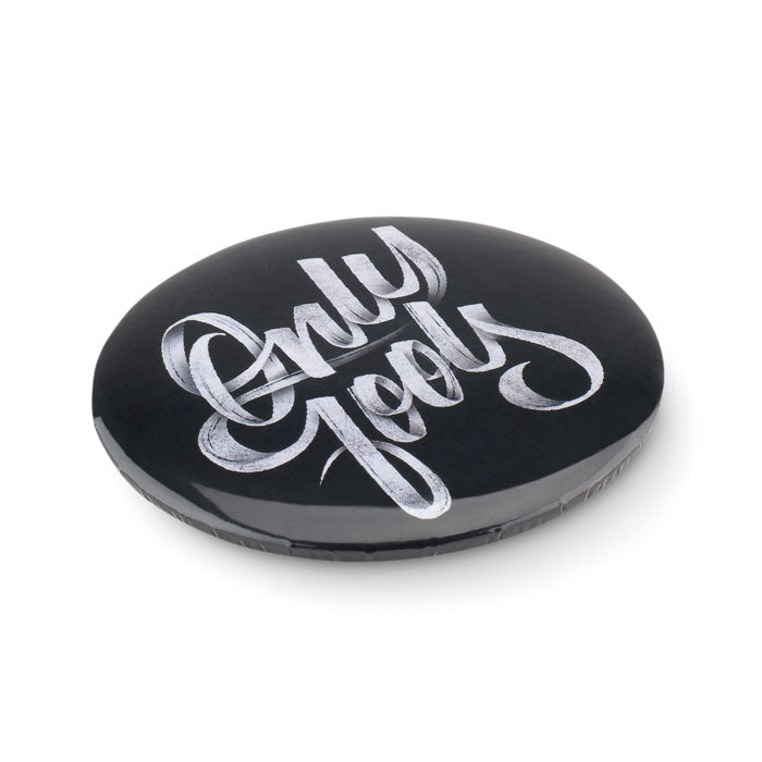 MIRROR Badge mit Make-up Spiegel