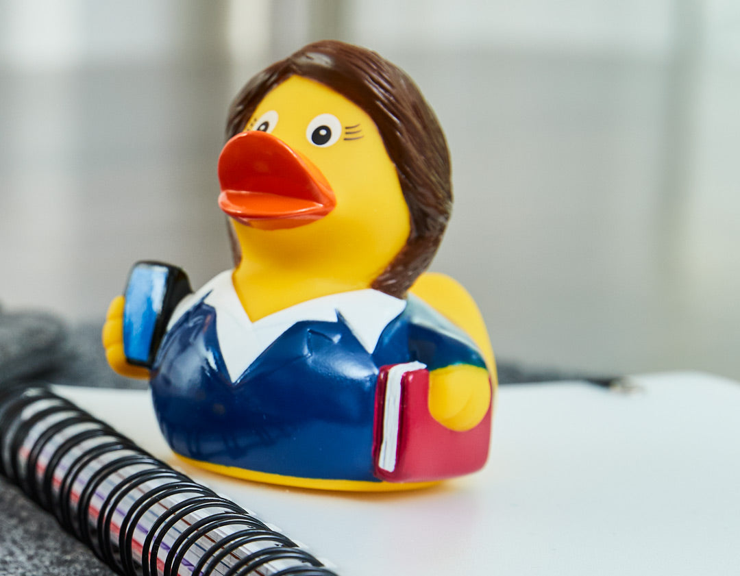 Quietsche-Ente Businesswoman – Detailansicht 2