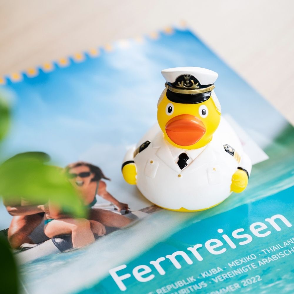Quietsche-Ente Kapitän – Detailansicht 3