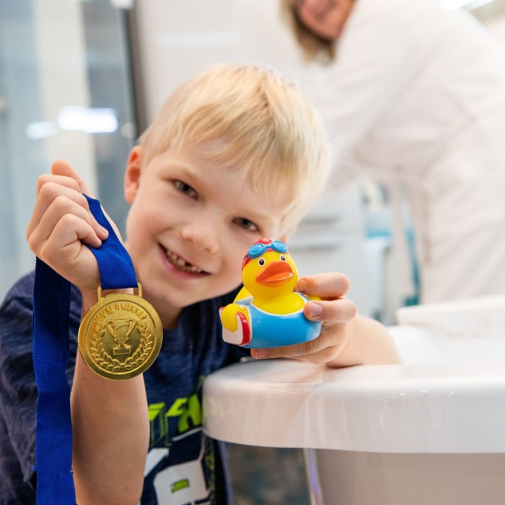 Quietsche-Ente Schwimmanfänger – Detailansicht 2